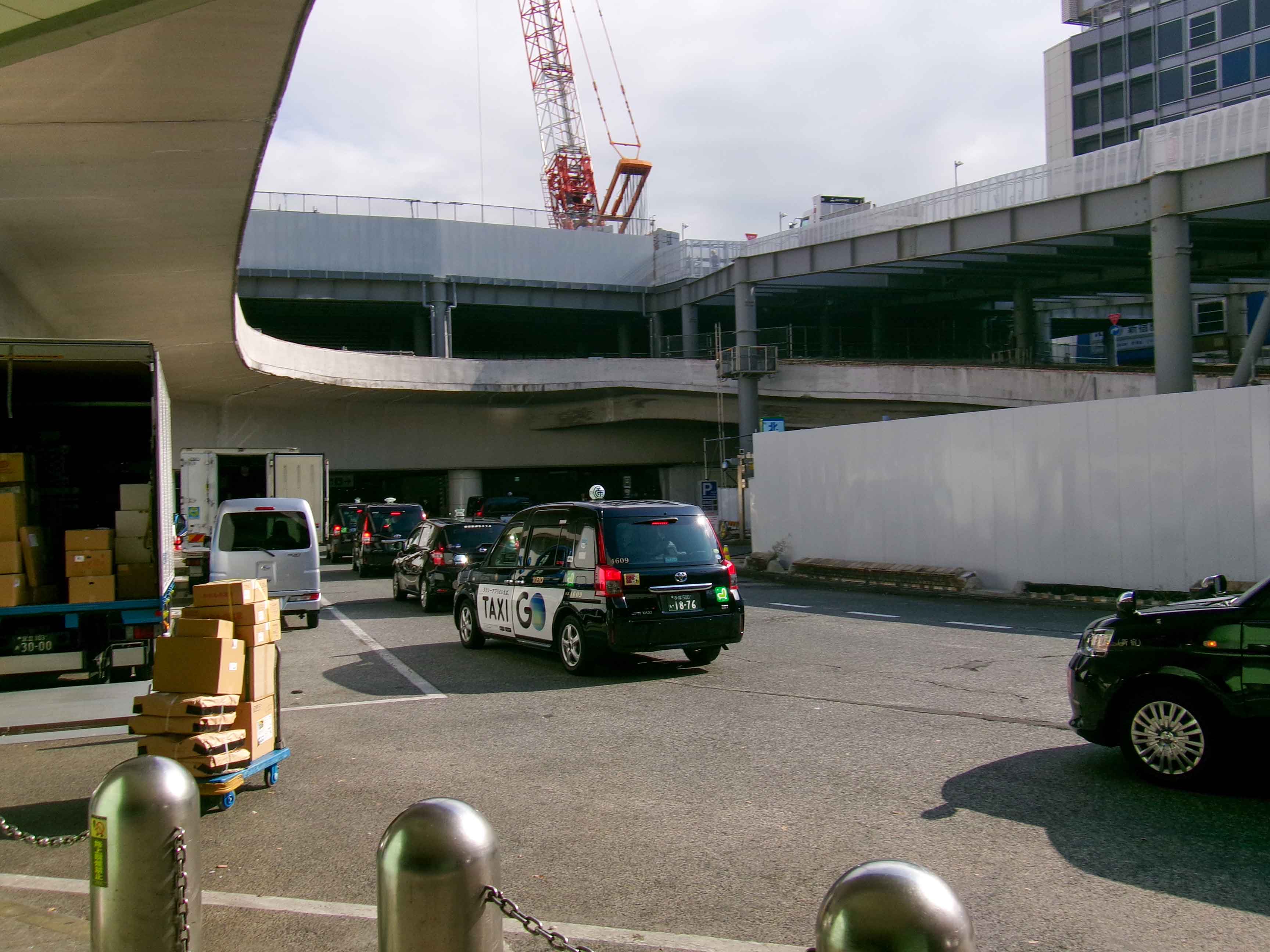 2024年秋の新宿駅西口