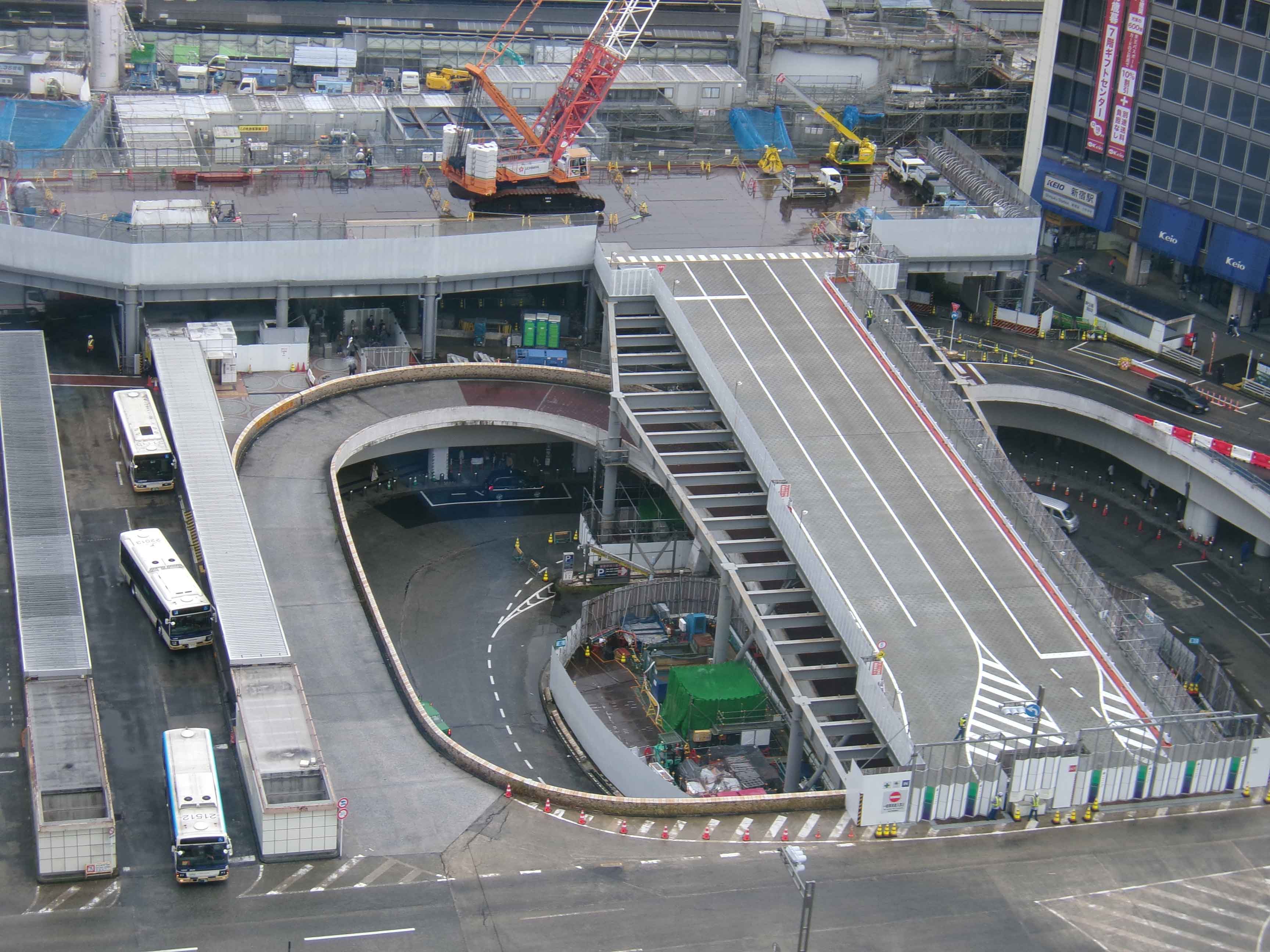 2024新宿駅西口の大工事