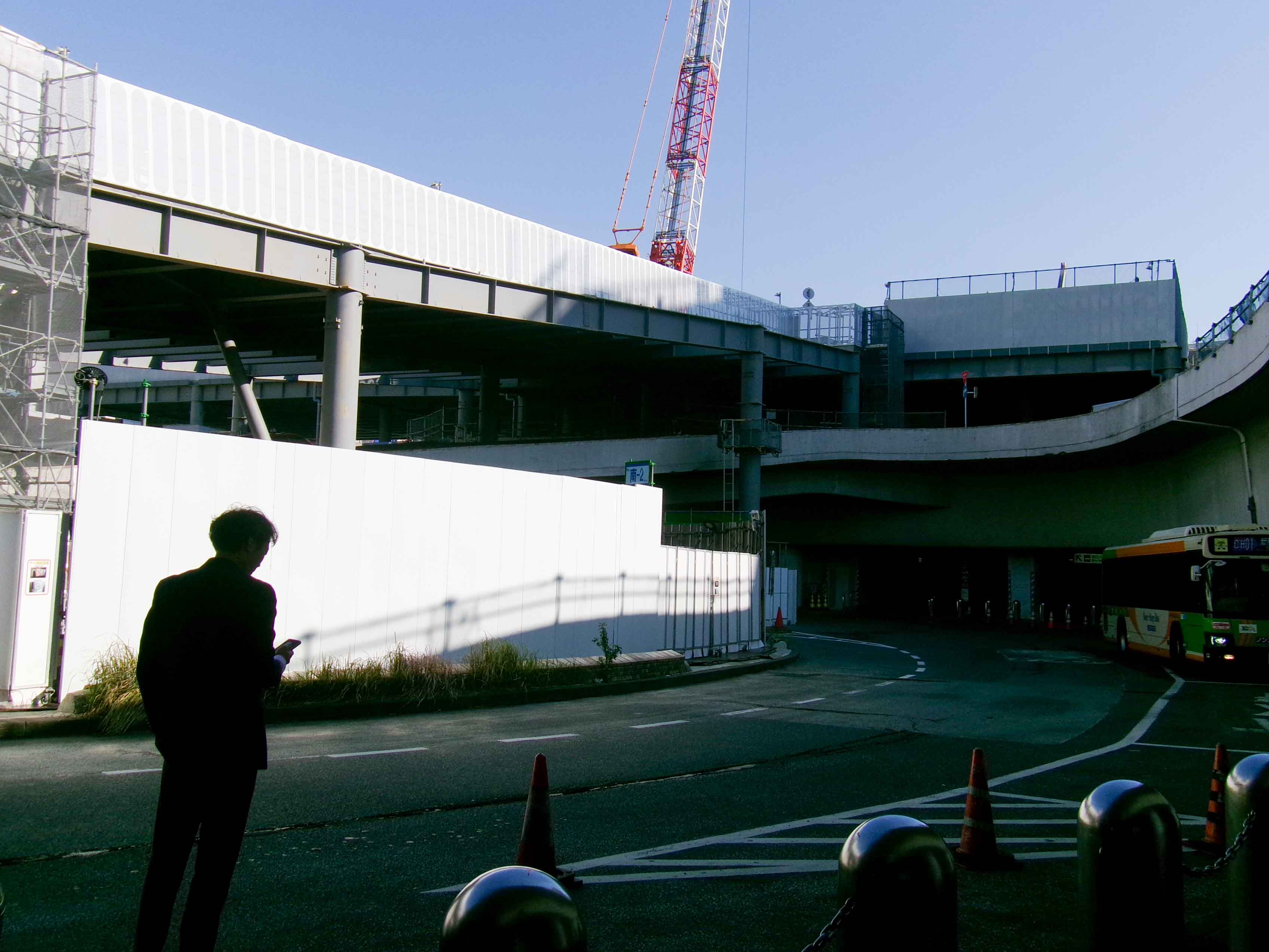 新宿駅地下の様子